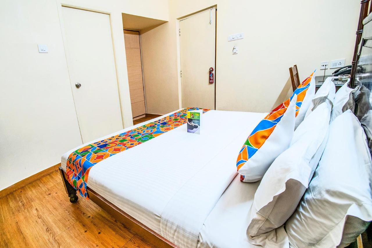צ'נאי Hotel Crescent Inn מראה חיצוני תמונה